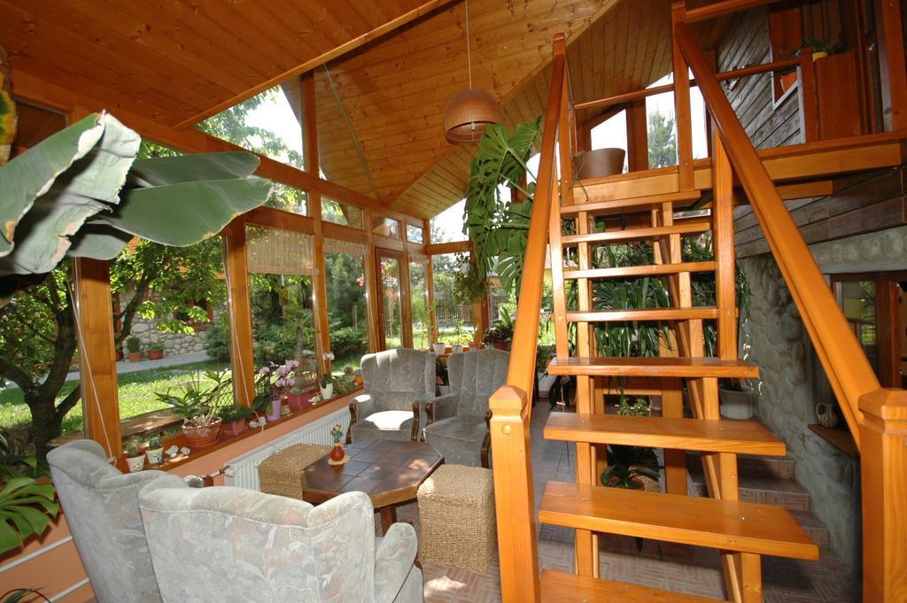 Family House - Zuzana Stará Lesná